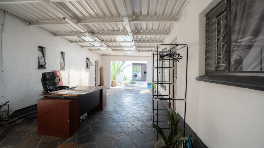  Bedroom Property for Sale in Flamwood North West